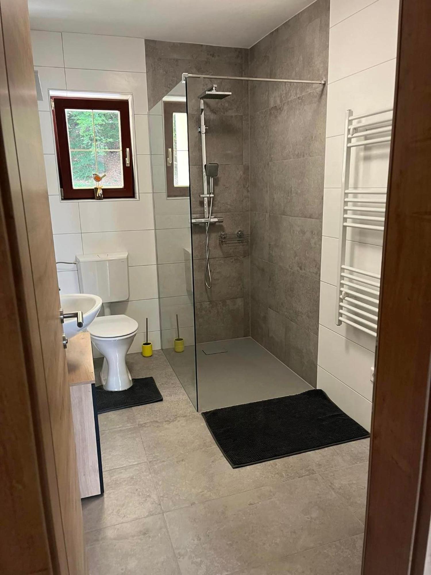 Gastehaus Dollenz Apartment Tiebitsch Ngoại thất bức ảnh