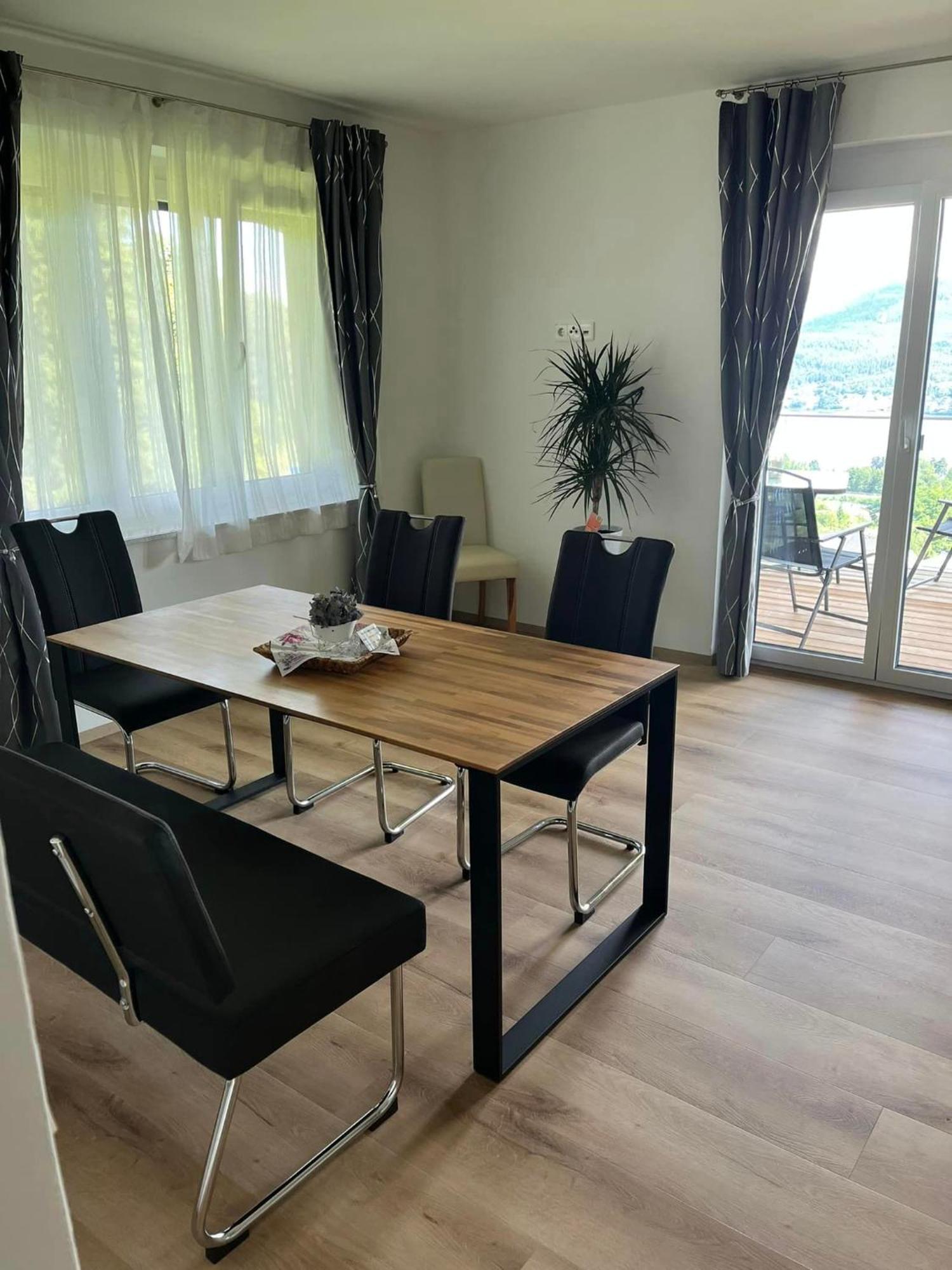 Gastehaus Dollenz Apartment Tiebitsch Ngoại thất bức ảnh